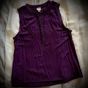 Purple sleeveless top